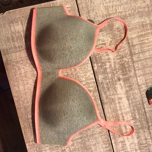Victoria’s Secret No Wire Bra